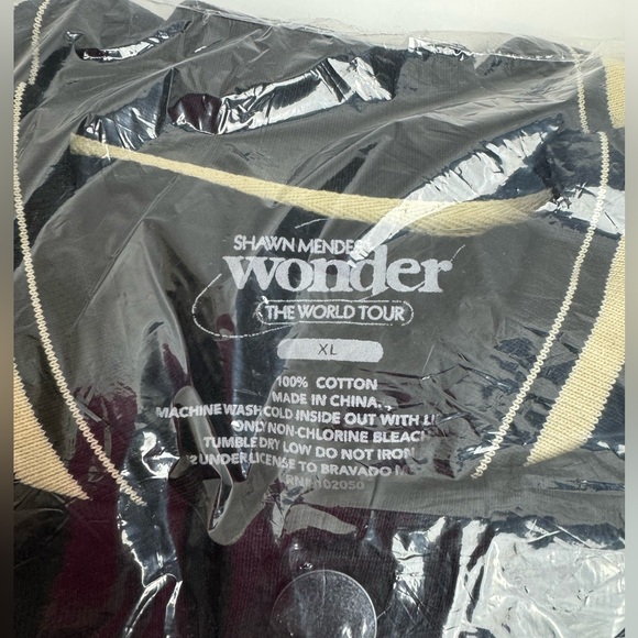 Shawn Mendes VIP Wonder Tour Crew Varsity Jacket, size XL - Picture 4 of 9